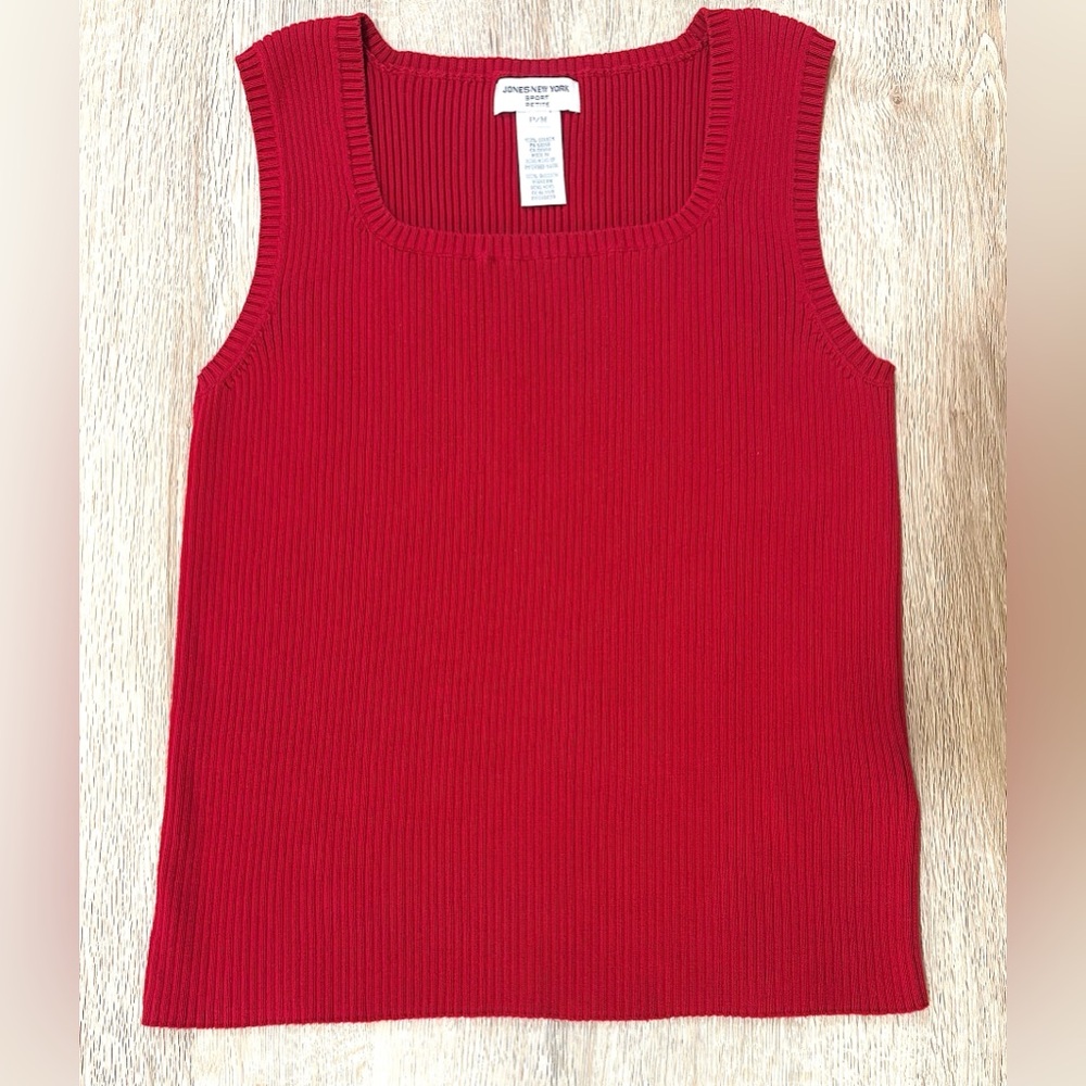 Brand:Jones New York. 100% Ribbed cotton red tank top, Size: Petite/Medium